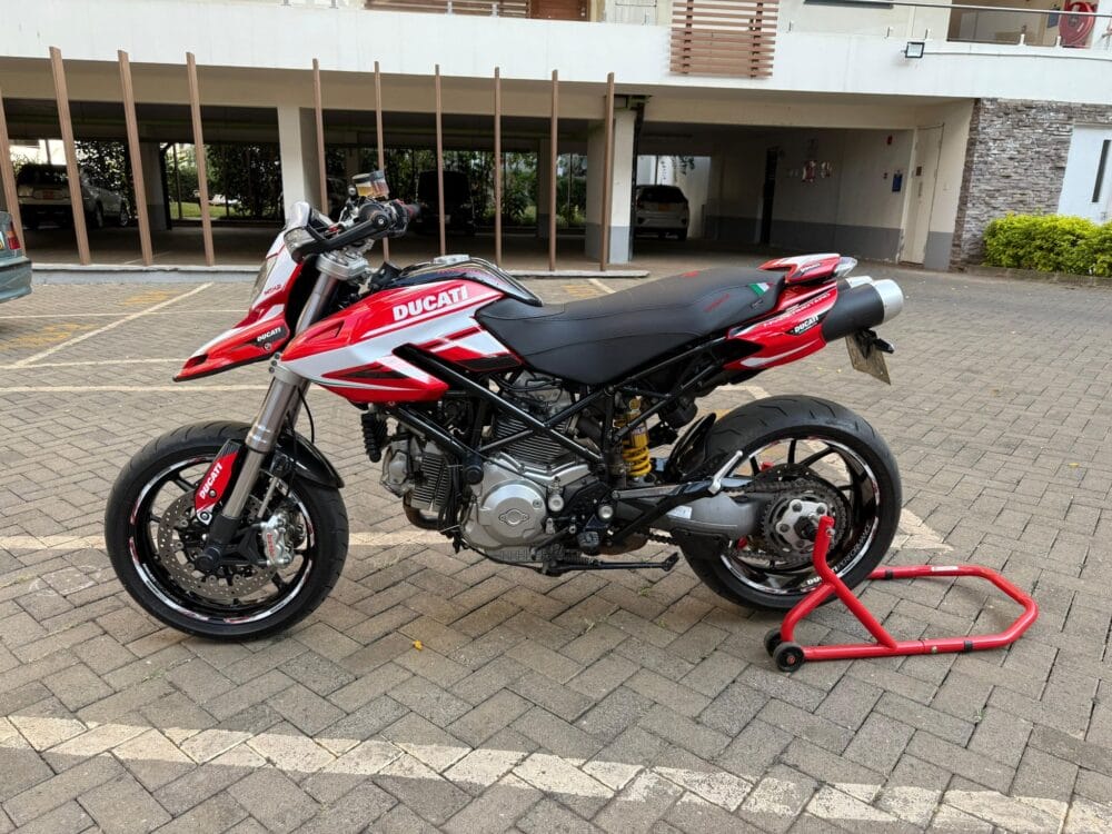 2011 Ducati Hypermotard 1100 - Image 4