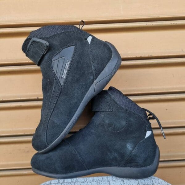 TCX armoured sneakers
