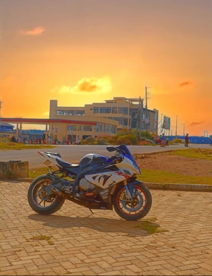 2011 BMW S1000R