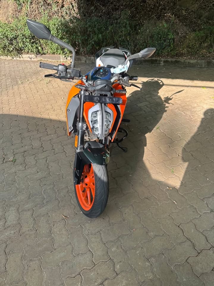 2024 KTM Duke 200