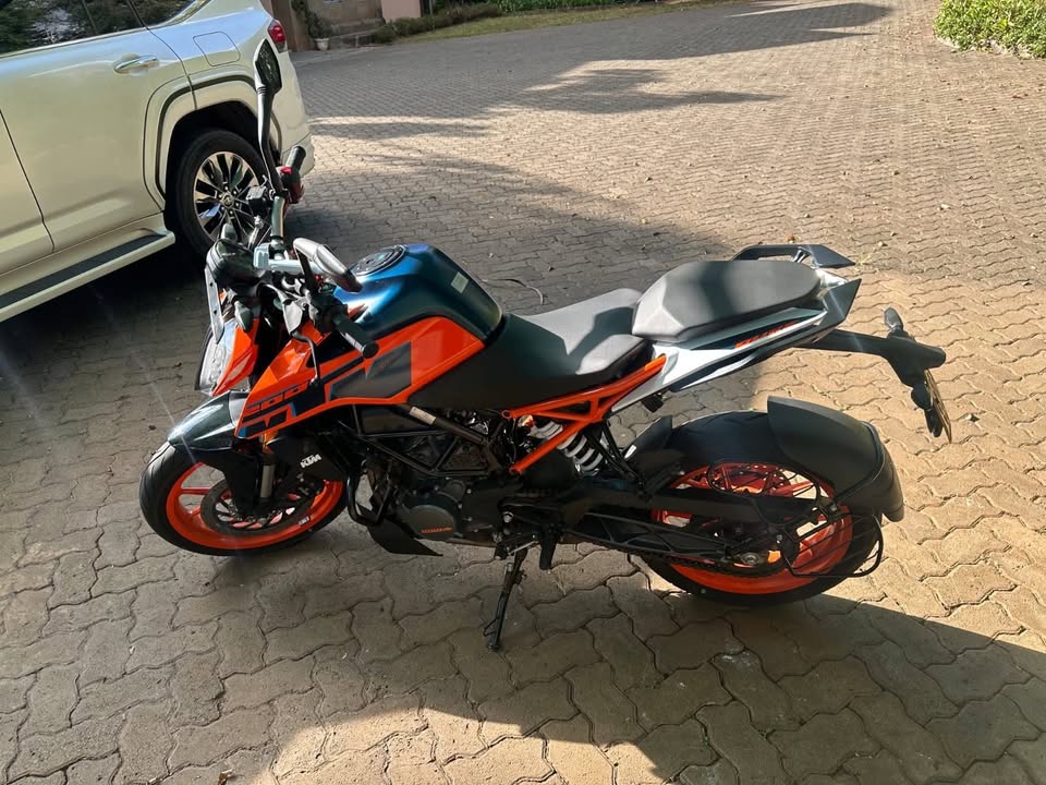 2024 KTM Duke 200