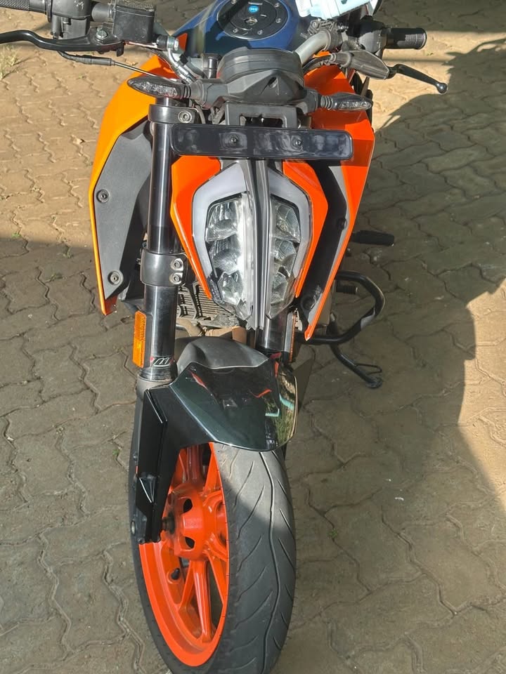 2024 KTM Duke 200